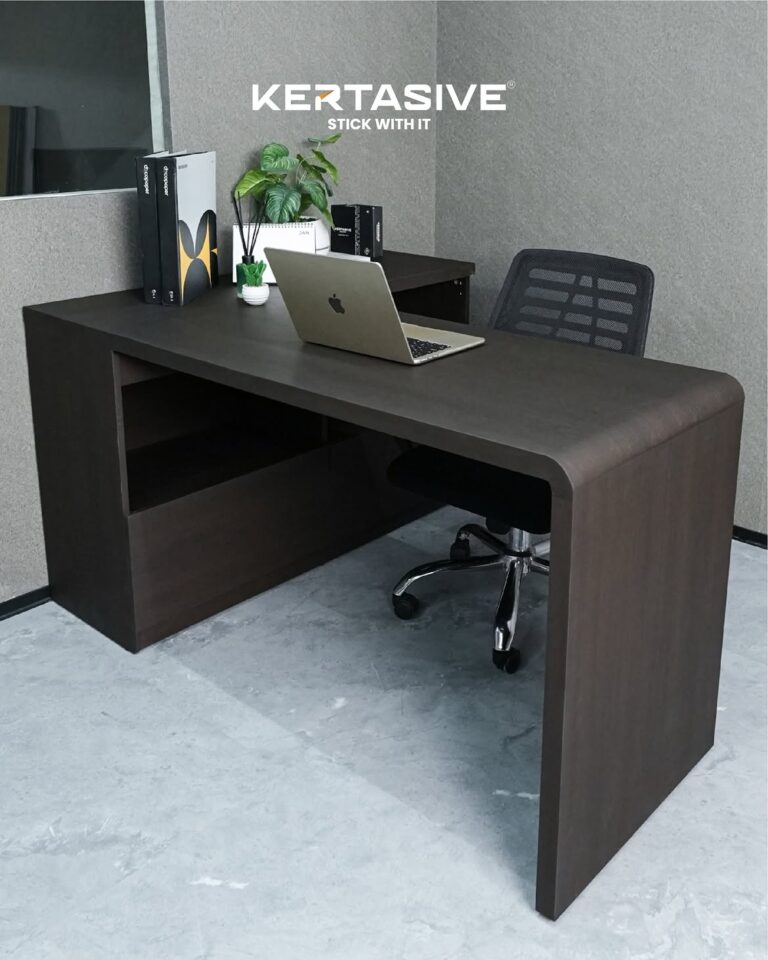 Nuansa Profesional untuk Meja KantorPerpaduan Choco Veniar (TRAN-WC223-12) dan Narvala Bhoora (T